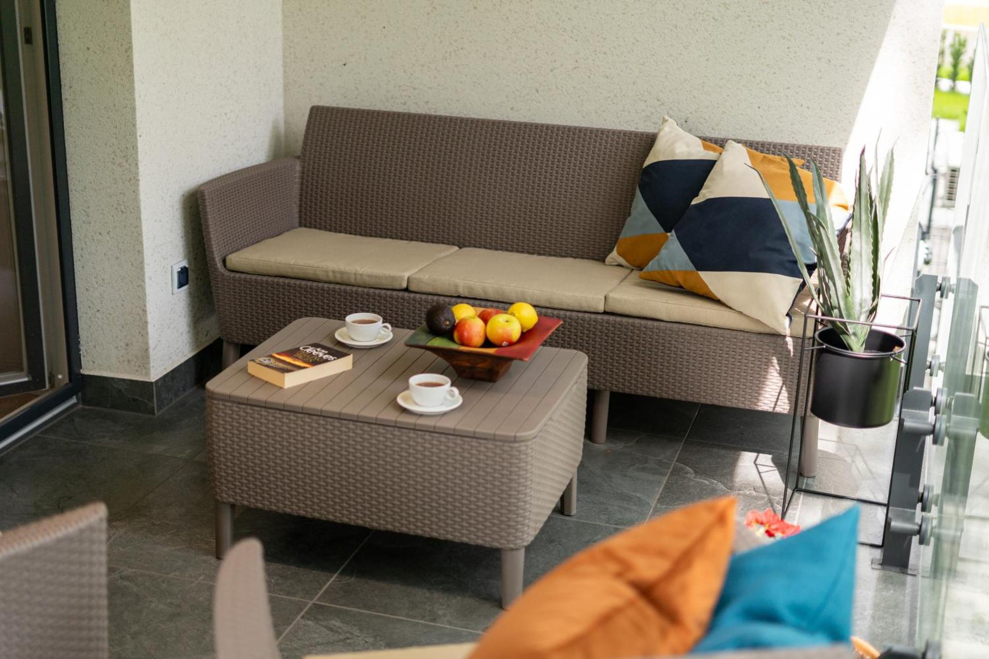Apartment Old Town Krowoderska With Free Underground Garage Krakow Bagian luar foto