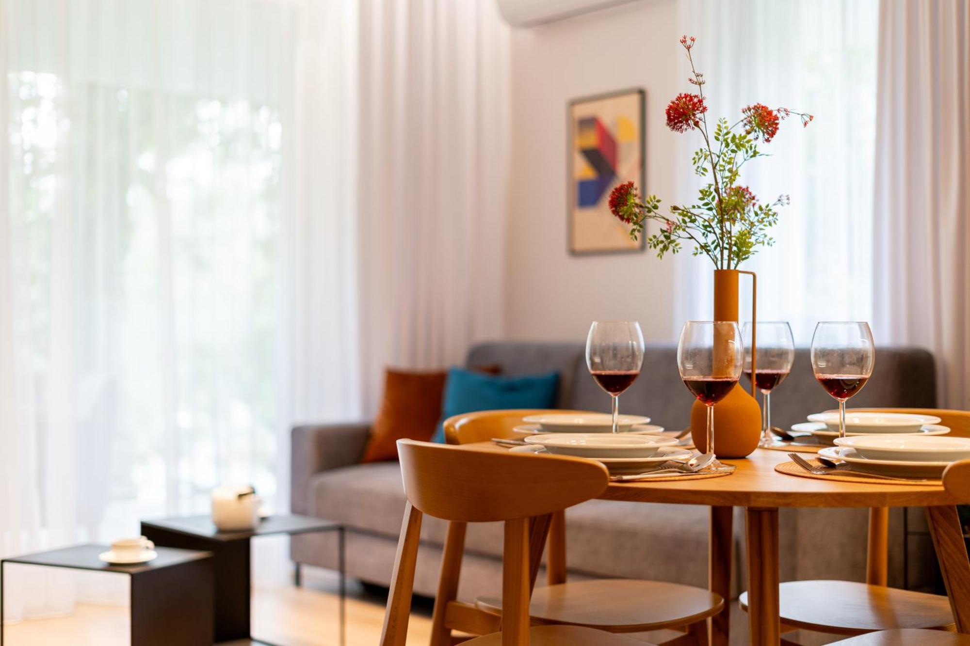 Apartment Old Town Krowoderska With Free Underground Garage Krakow Bagian luar foto